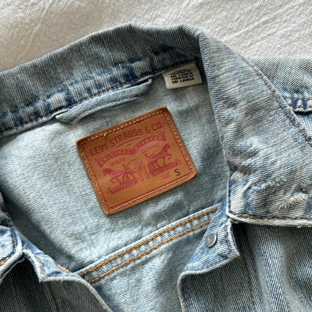 ✖️sold✖️Levi’s Ex Boyfriend Trucker Denim Jacket - Picture 8 of 12